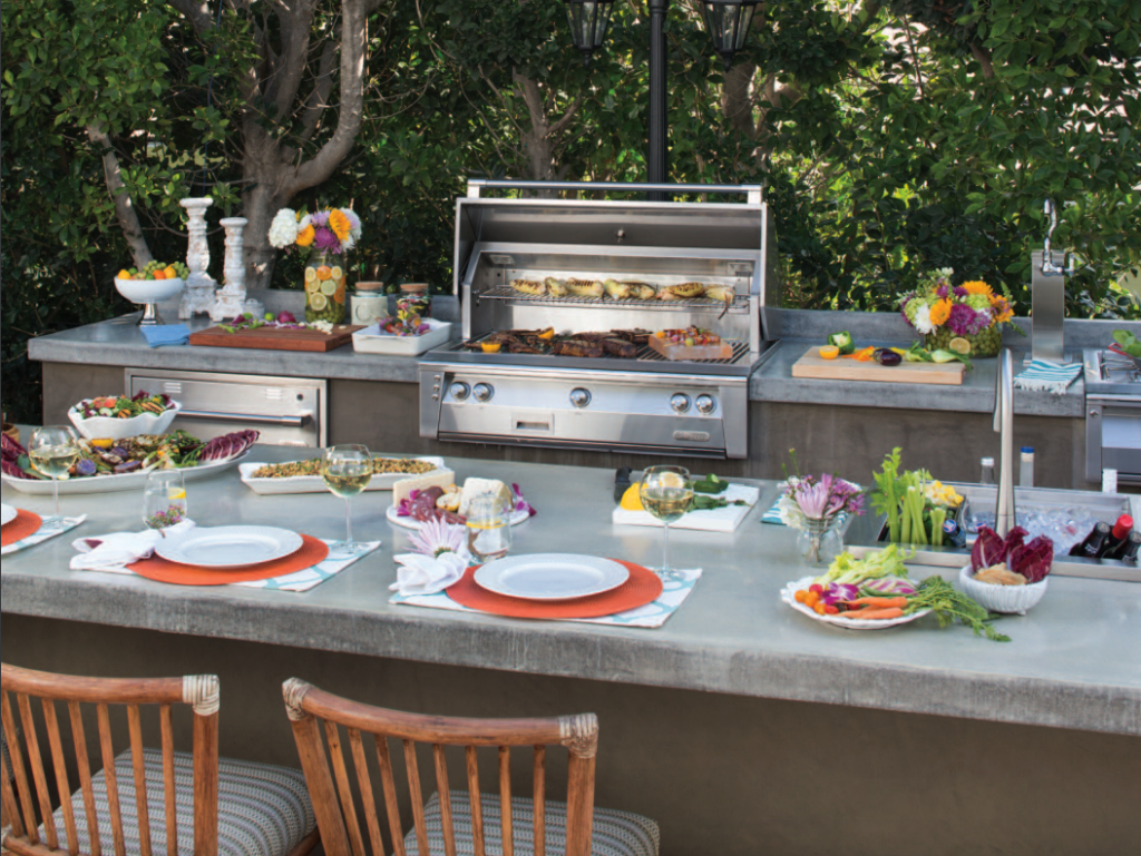 Outdoor Kitchen